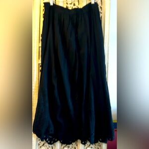 Ship ‘n Shore Black Floral Cut Out Maxi Skirt Size 1X